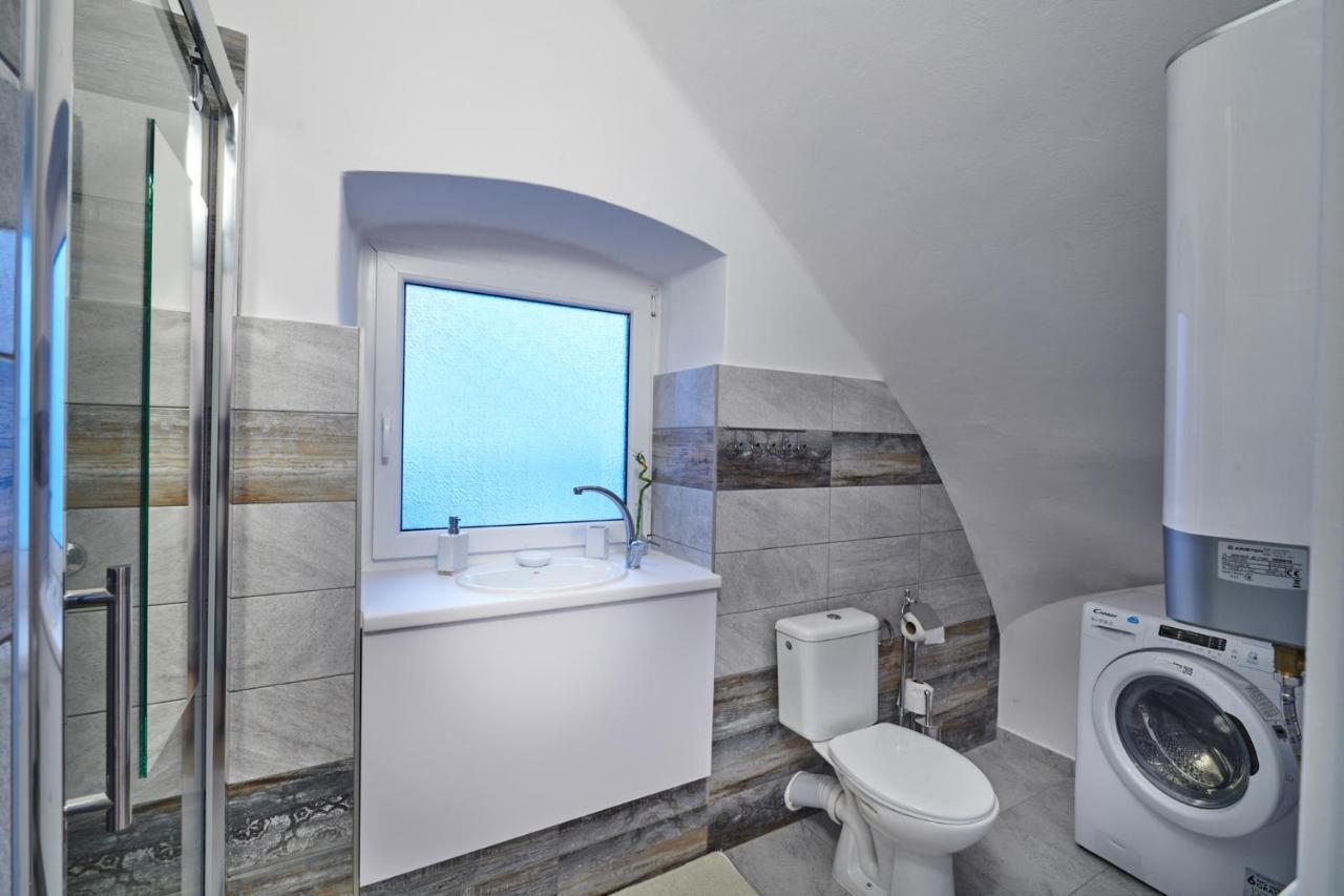 Apartman Bb Centrum Banska Bystrica Exterior photo