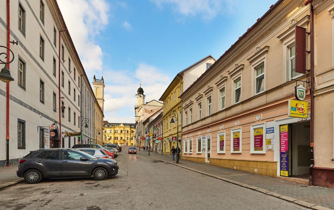 Apartman Bb Centrum Banska Bystrica Exterior photo
