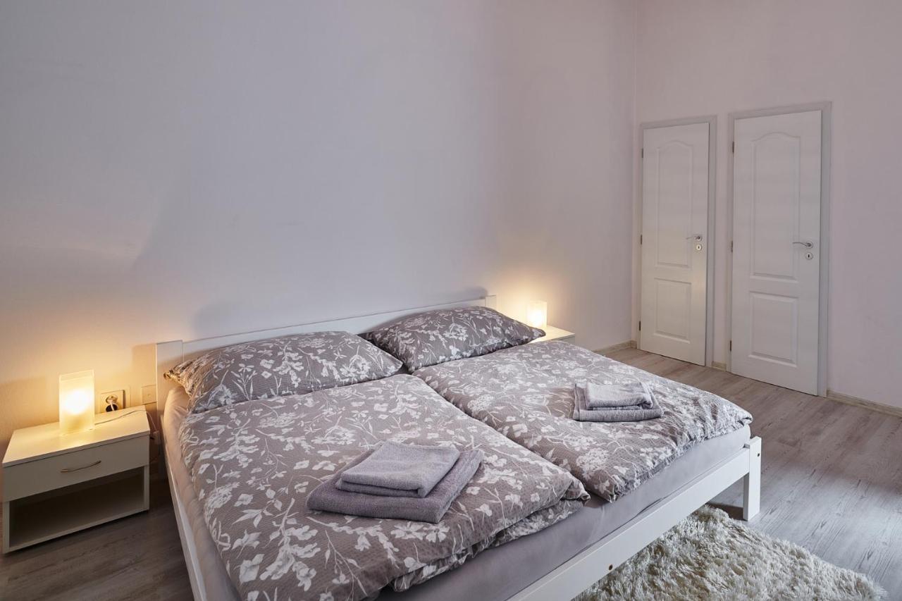 Apartman Bb Centrum Banska Bystrica Exterior photo