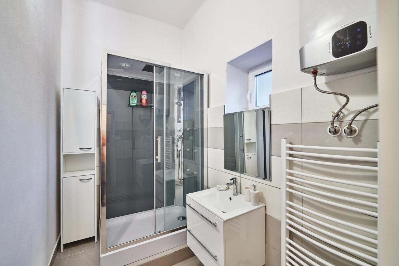 Apartman Bb Centrum Banska Bystrica Exterior photo