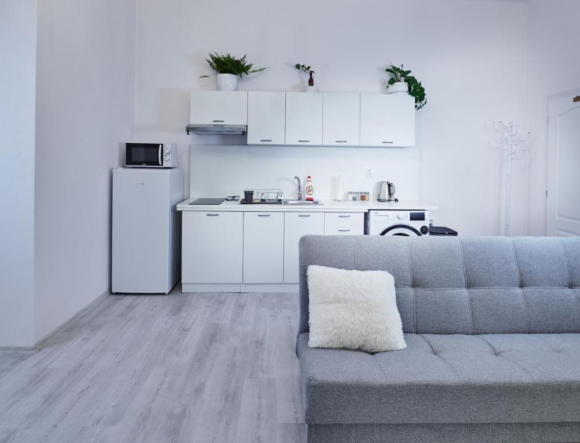 Apartman Bb Centrum Banska Bystrica Exterior photo