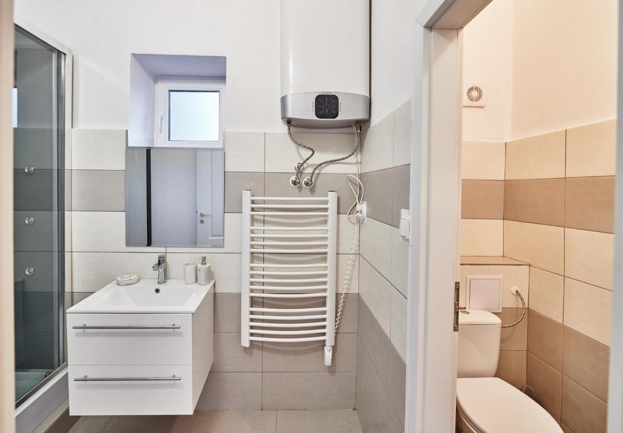 Apartman Bb Centrum Banska Bystrica Exterior photo