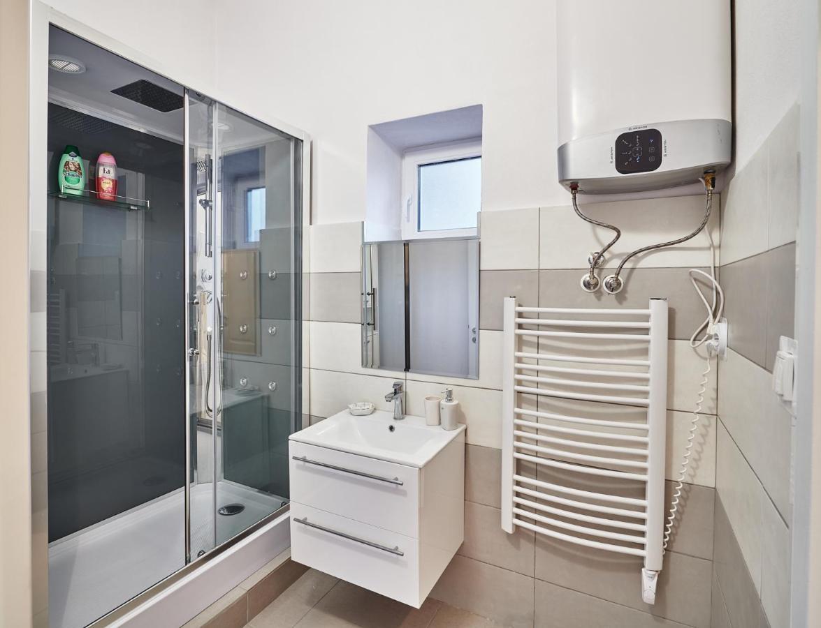 Apartman Bb Centrum Banska Bystrica Exterior photo